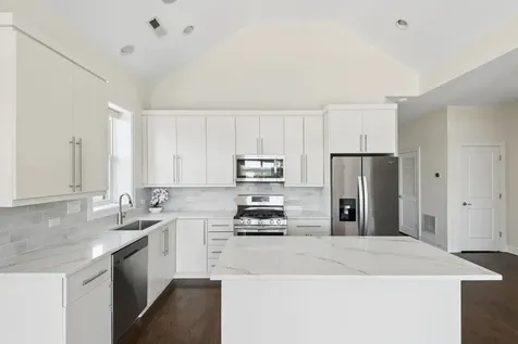5945 North Campbell Avenue Chicago IL 60659