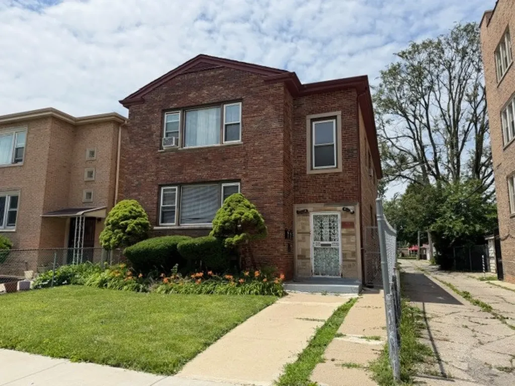 9114 South Laflin Street Chicago IL 60620