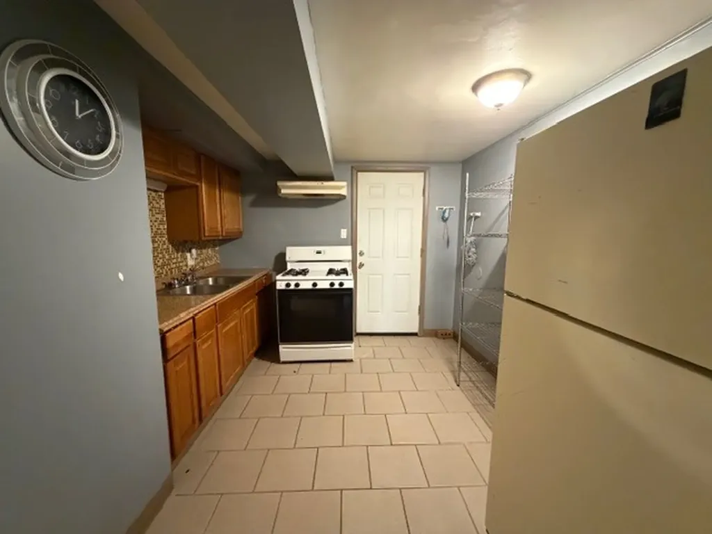 9114 South Laflin Street Chicago IL 60620