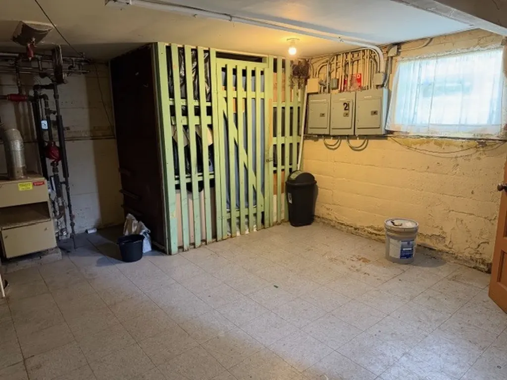 9114 South Laflin Street Chicago IL 60620