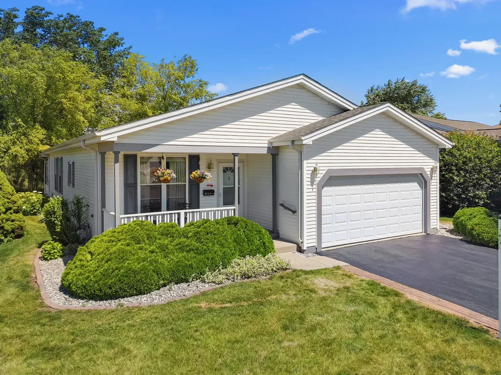 3420 Steeplechase Way Grayslake IL 60030