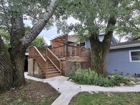 700 Larkdale Row Wauconda IL 60084