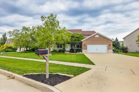1618 English Oak Drive Champaign IL 61822