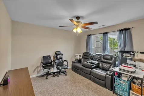 1618 English Oak Drive Champaign IL 61822