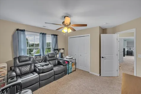 1618 English Oak Drive Champaign IL 61822