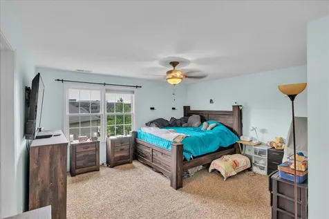 1618 English Oak Drive Champaign IL 61822