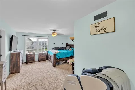 1618 English Oak Drive Champaign IL 61822