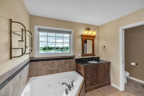 1618 English Oak Drive Champaign IL 61822