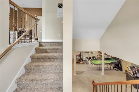1618 English Oak Drive Champaign IL 61822