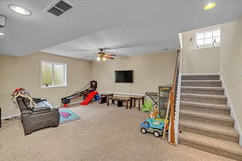 1618 English Oak Drive Champaign IL 61822