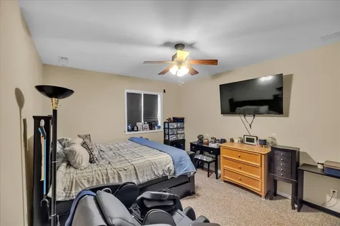 1618 English Oak Drive Champaign IL 61822