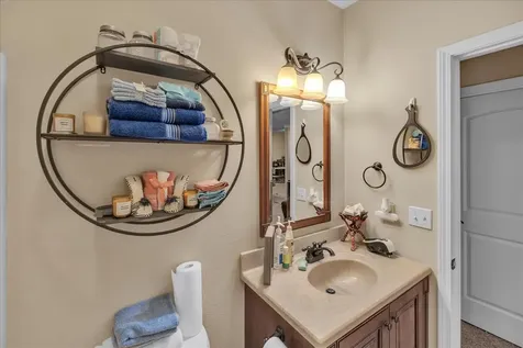 1618 English Oak Drive Champaign IL 61822