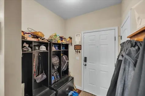 1618 English Oak Drive Champaign IL 61822