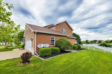 1618 English Oak Drive Champaign IL 61822
