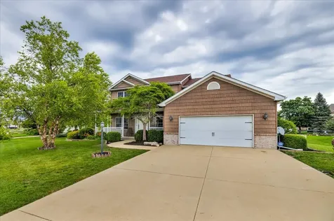 1618 English Oak Drive Champaign IL 61822