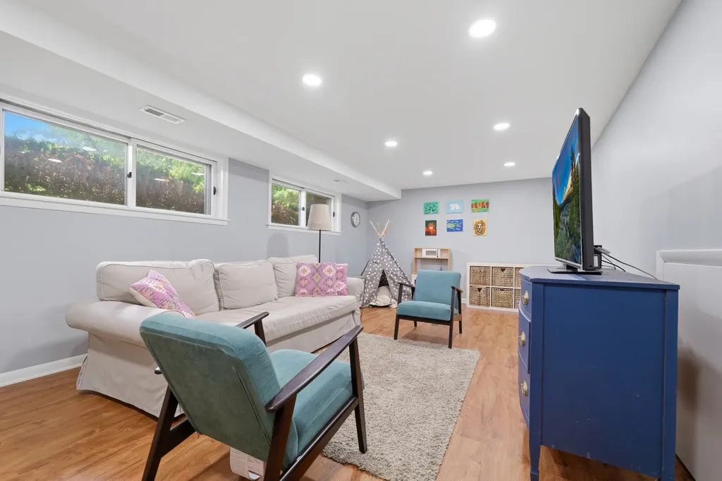 4501 Blanchan Avenue Brookfield IL 60513