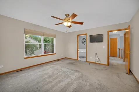 1915 Somerset Court Romeoville IL 60446