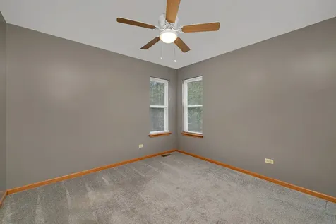 1915 Somerset Court Romeoville IL 60446