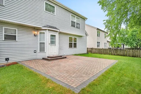 1915 Somerset Court Romeoville IL 60446