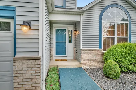 1915 Somerset Court Romeoville IL 60446