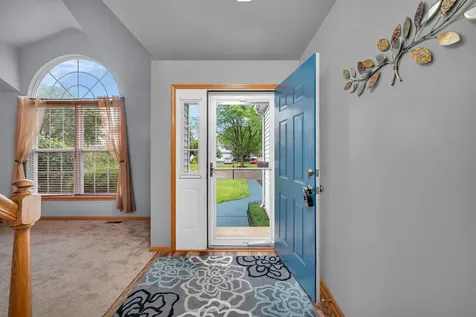 1915 Somerset Court Romeoville IL 60446