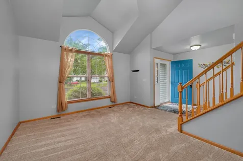 1915 Somerset Court Romeoville IL 60446