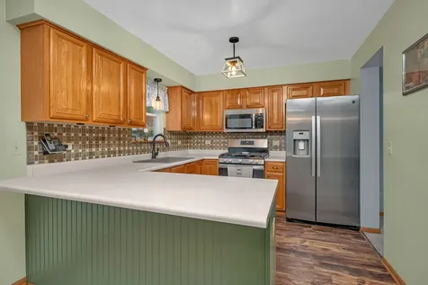 1915 Somerset Court Romeoville IL 60446