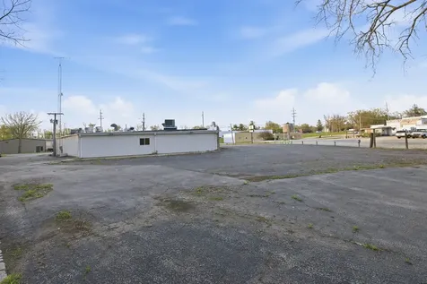 682 Park Avenue Genoa IL 60135