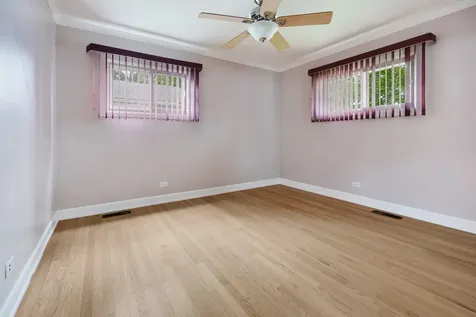 1290 Margret Street Des Plaines IL 60018