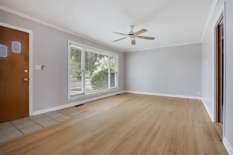 1290 Margret Street Des Plaines IL 60018