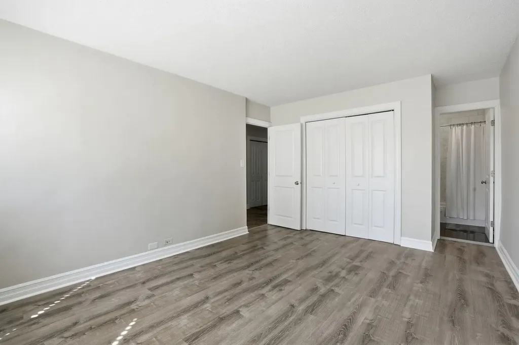 2930 North Sheridan Road Chicago IL 60657
