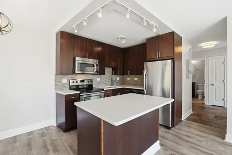 2930 North Sheridan Road Chicago IL 60657