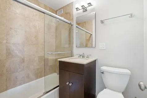 2930 North Sheridan Road Chicago IL 60657
