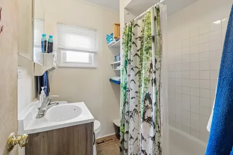 121 Beachview Drive Round Lake Beach IL 60073
