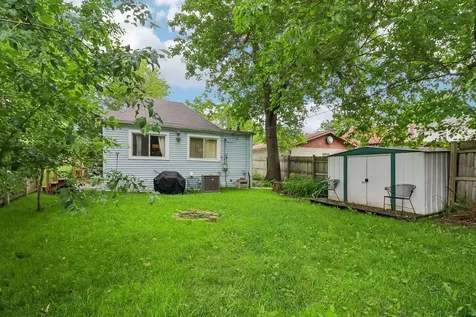 121 Beachview Drive Round Lake Beach IL 60073