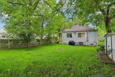 121 Beachview Drive Round Lake Beach IL 60073
