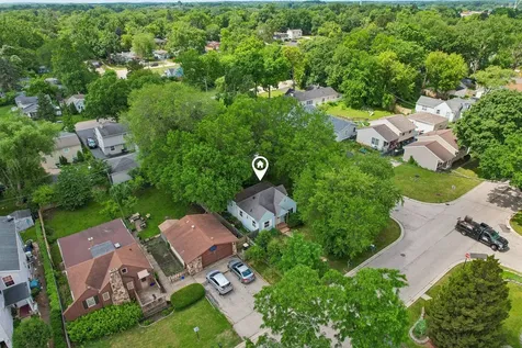 121 Beachview Drive Round Lake Beach IL 60073