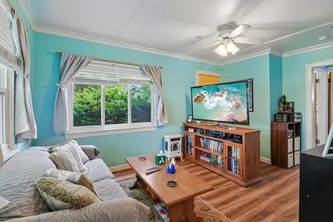 121 Beachview Drive Round Lake Beach IL 60073