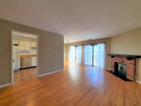 733 Plum Tree Court Wheeling IL 60090