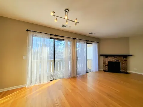 733 Plum Tree Court Wheeling IL 60090