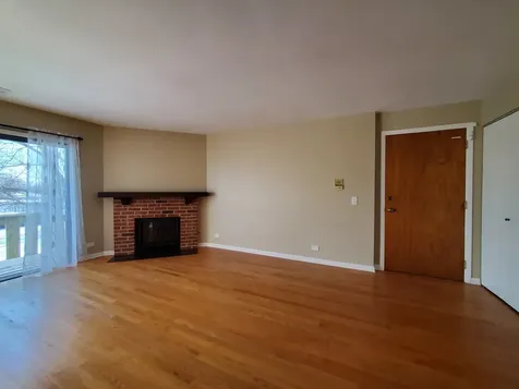 733 Plum Tree Court Wheeling IL 60090