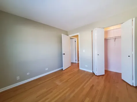 733 Plum Tree Court Wheeling IL 60090
