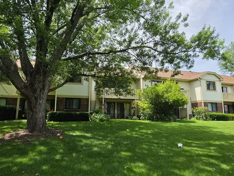 733 Plum Tree Court Wheeling IL 60090