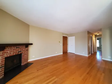 733 Plum Tree Court Wheeling IL 60090