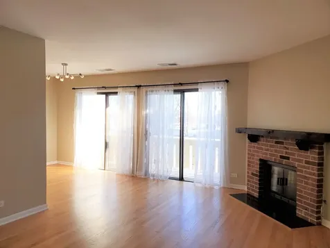 733 Plum Tree Court Wheeling IL 60090