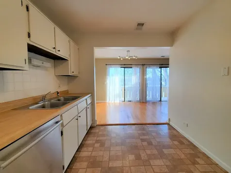 733 Plum Tree Court Wheeling IL 60090