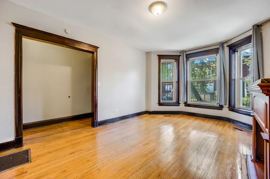 2714 West Lexington Street Chicago IL 60612