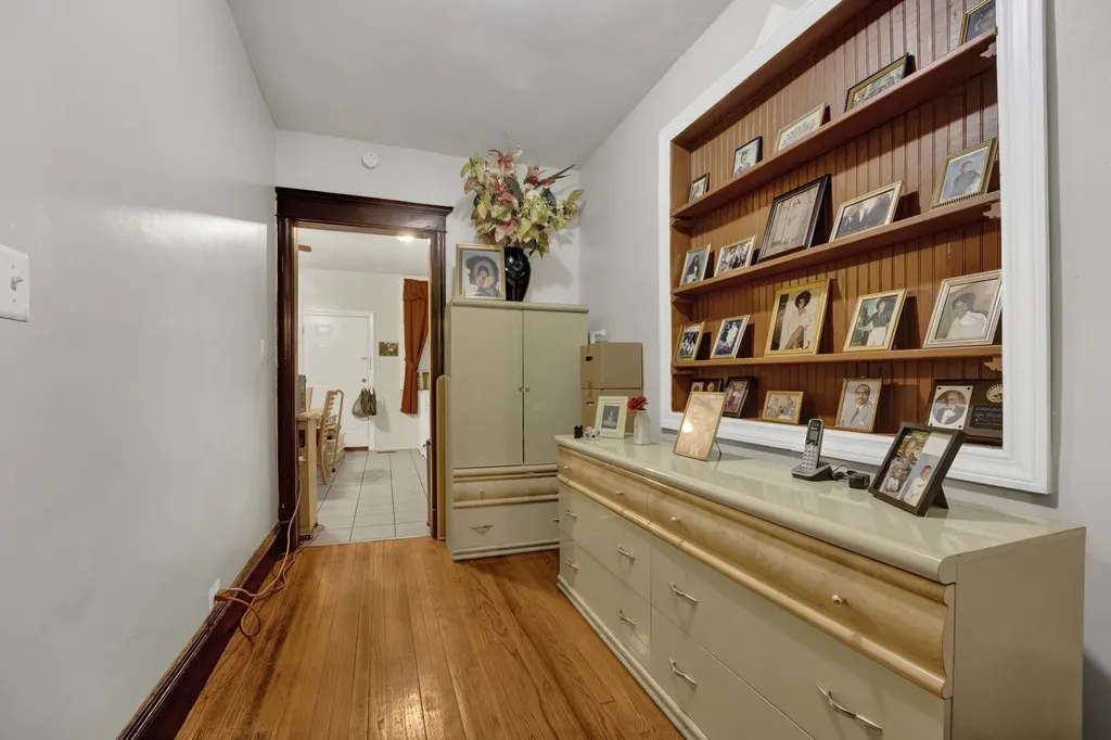 2714 West Lexington Street Chicago IL 60612