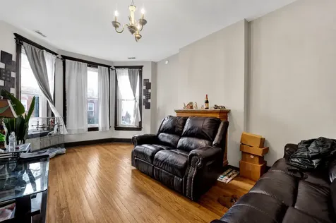2714 West Lexington Street Chicago IL 60612