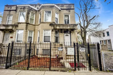2714 West Lexington Street Chicago IL 60612